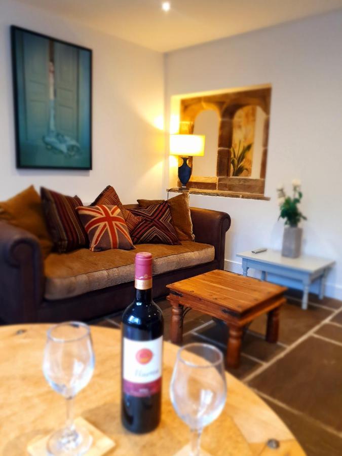Bed and Breakfast The Priory Scorton  Экстерьер фото