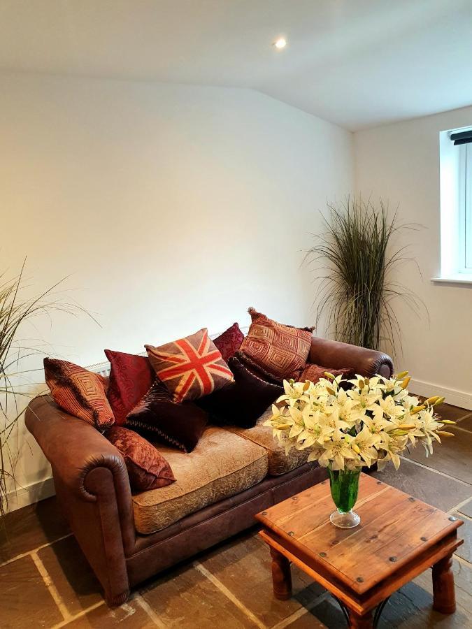 Bed and Breakfast The Priory Scorton  Экстерьер фото